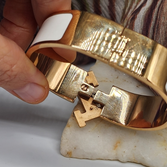 Hermès Designer Bracelet Rose Gold/White Enamel Size 7 - Picture 11 of 16